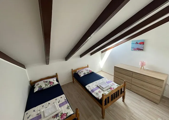 Golub - 2 Lägenhet *